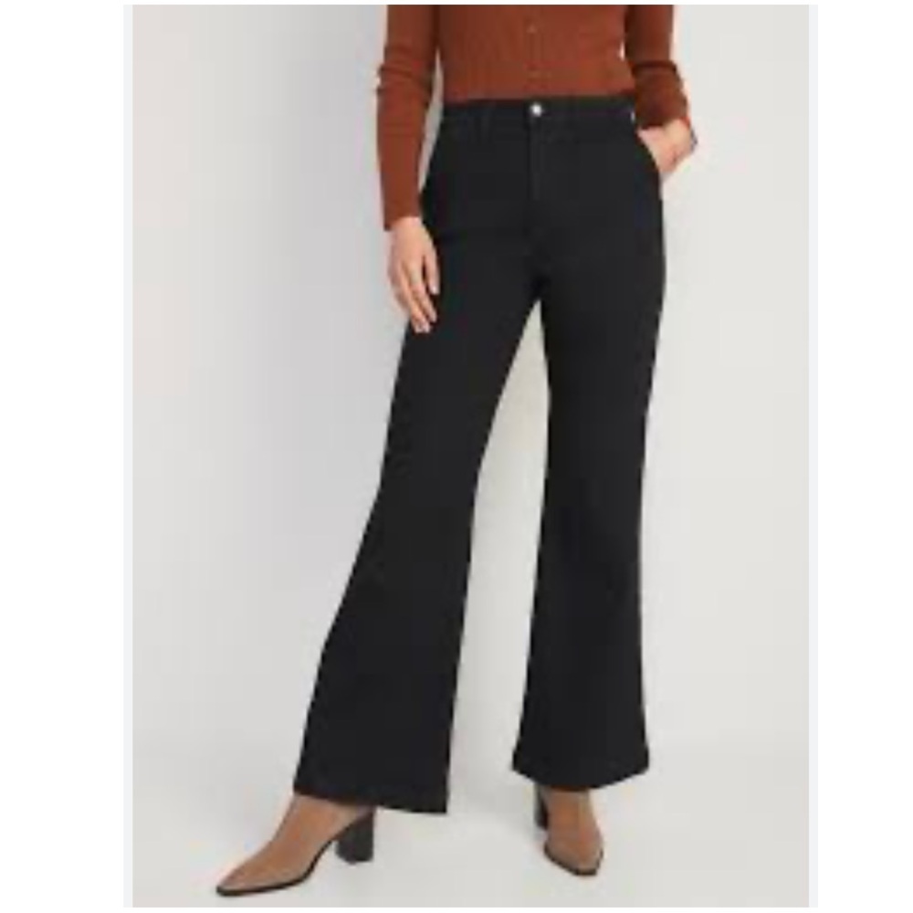 NWT Old Navy 360 Stretch Extra High Rise Trouser Flare Jean - Size 6